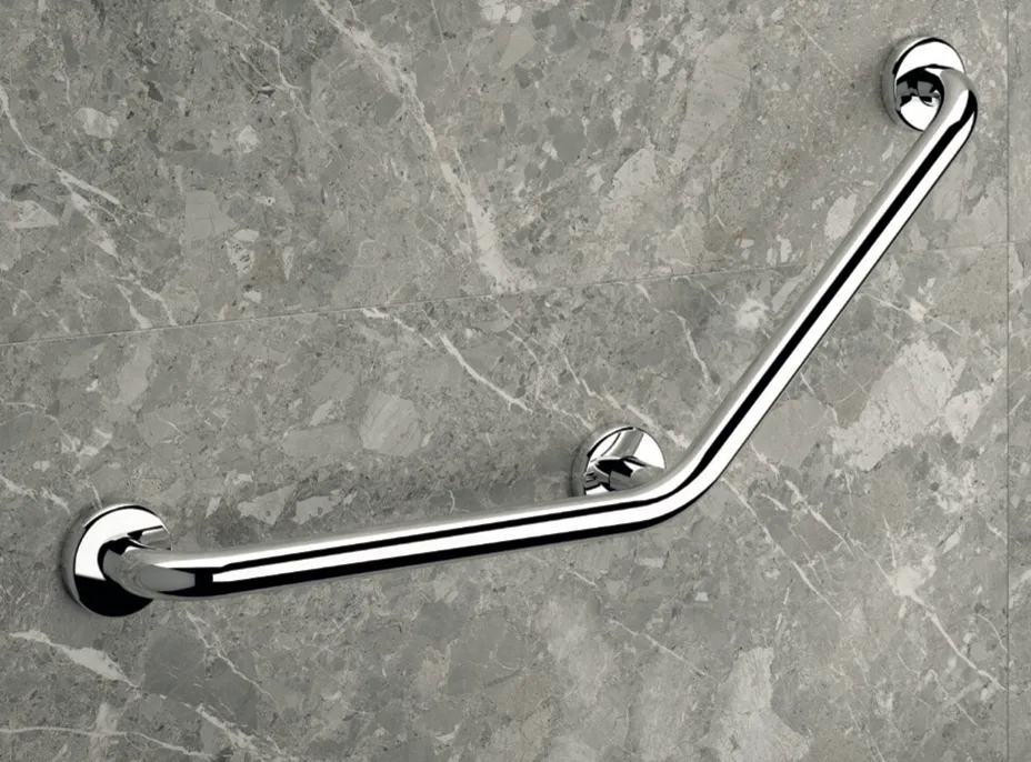 Barre a 135° Ø 32 400x400 inox poli brillant - 3 pts fix invis. Essentiel